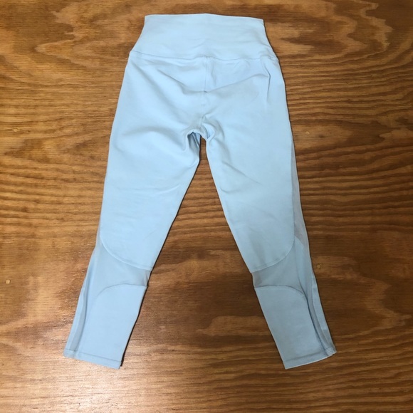 Alo High Waist Coast Capris - Powder Blue - Picture 3 of 5